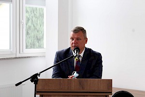 Wicewojewoda Lubelski Robert Gmitruczuk również zabrał głos w trakcie spotkania w Radzyniu Podlaskim (fot. Powiat Radzyński).