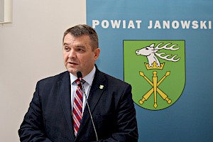 W Janowie Lubelskim spotkanie otworzył Starosta Janowski Artur Pizoń.