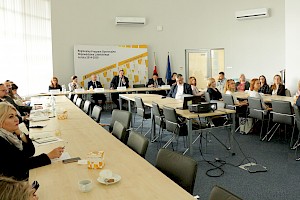 Uczestnicy konsultacji społecznych projektu programu Fundusze Europejskie dla Lubelskiego 2021-2027, które skierowane były dla uczelni wyzszych i organizacji badawczych.