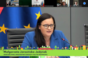Na zdjęciu, podczas XI posiedzenia Komitetu do spraw Umowy Partnerstwa na lata 2014-2020, Sekretarz Stanu w Ministerstwie Funduszy i Polityki Regionalnej Małgorzata Jarosińska-Jedynak.