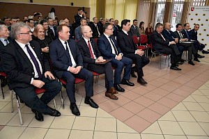 Spotkanie dotyczące otwarcia drogi wojewódzkiej nr 815. (fot. facebook.com/urzadmarszalkowski.lubelskie)